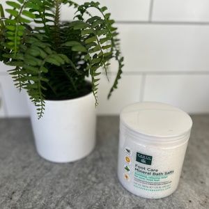 NEW Earth Therapeutics Bath Salts Foot Care Rich Botanicals 1.25lz 20oz